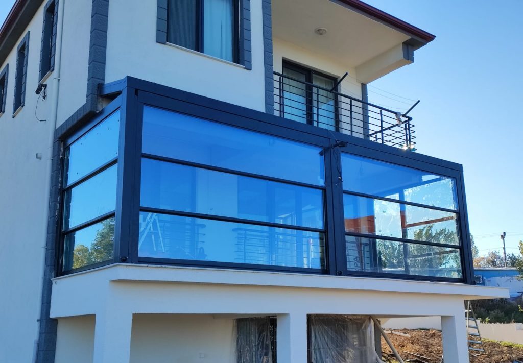 Giyotin Cam Balkon